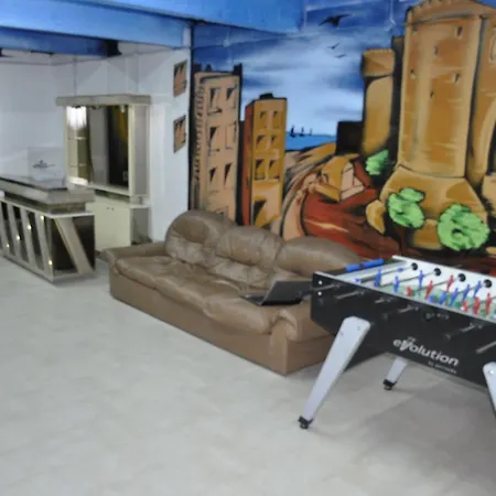 Experience - Age Limit 18-28 Неаполь