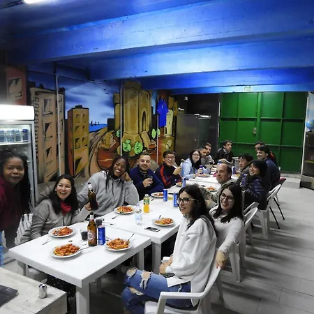 호스텔 Experience - Age Limit 18-28 나폴리