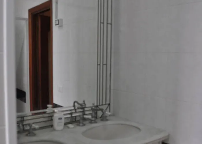 Experience - Age Limit 18-28 * Nápoles